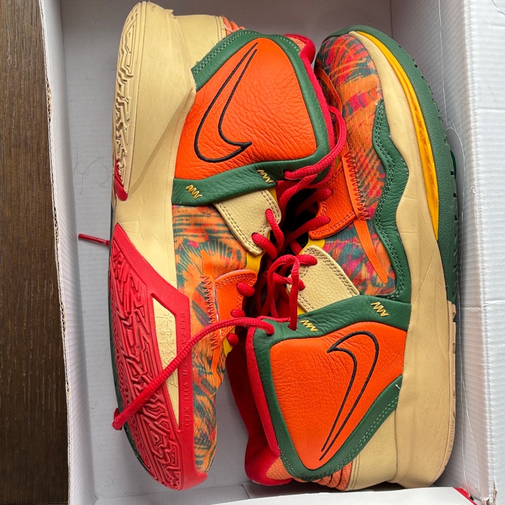 Men’s size 11 Nike Kyrie Infinity’s